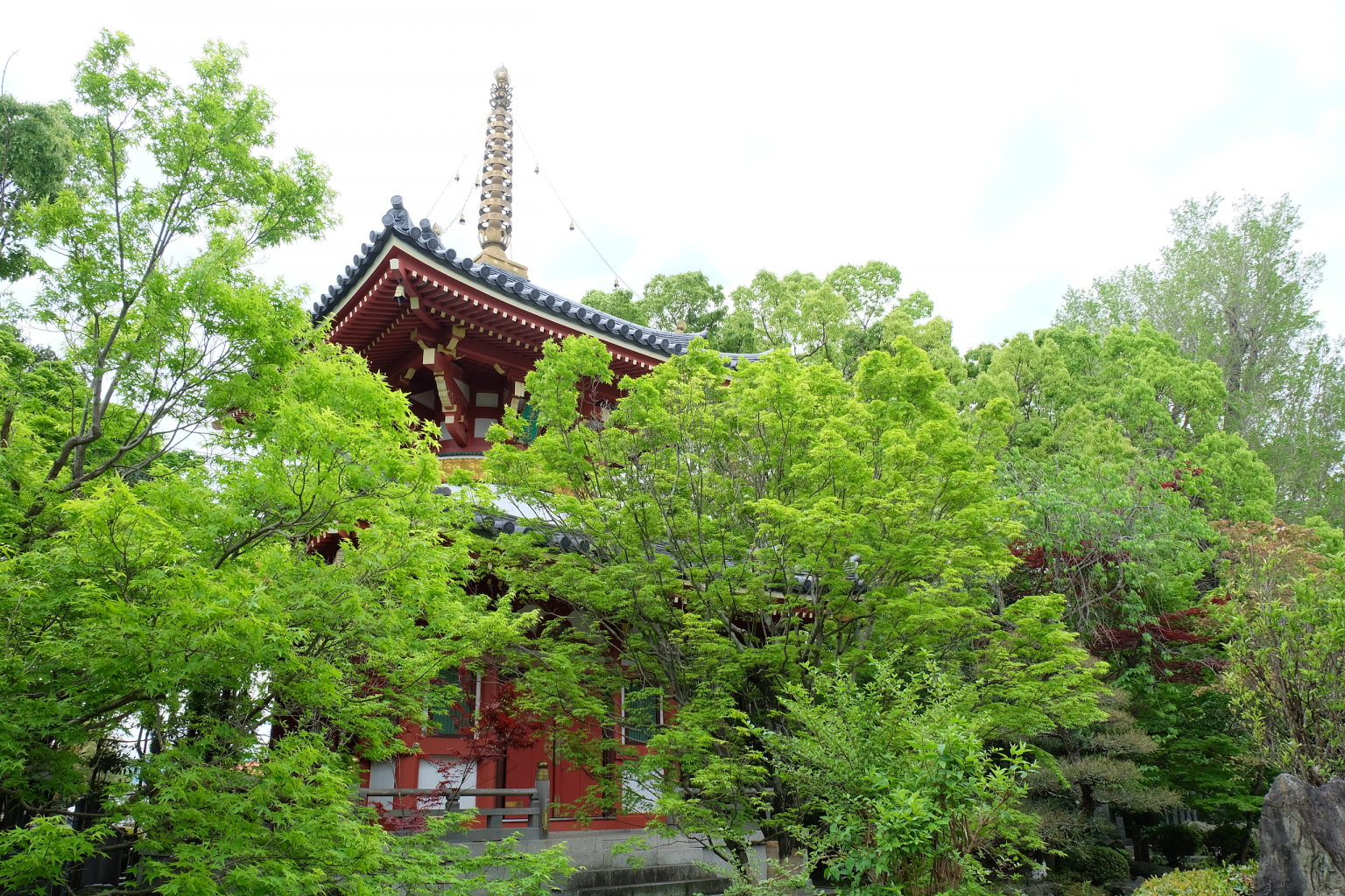 Onsenzan Anraku-ji